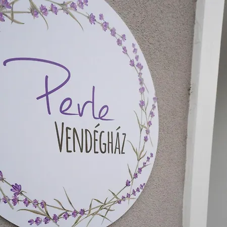 Perle Vendeghaz Apartment Kesztolc Exterior photo